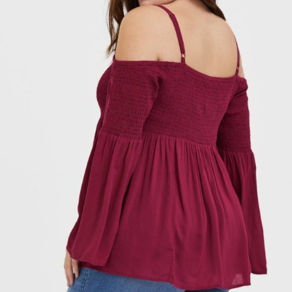 Torrid Challis Cold Shoulder Burgundy  Blouse Size 4 - Picture 3 of 8